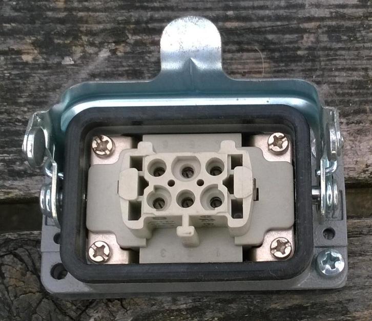 Stekker 6 polig male chassisdeel Harting, Muziek en Instrumenten, Kabels en Stekkers, Gebruikt, Apparatuur, Ophalen of Verzenden