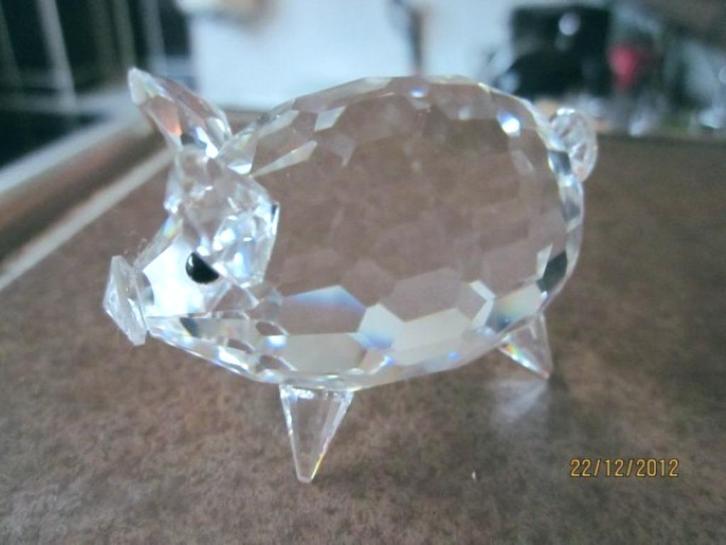 Swarovski zeer zeldzaam Varken middel met kristallen schij, Verzamelen, Swarovski, Nieuw, Figuurtje, Ophalen of Verzenden