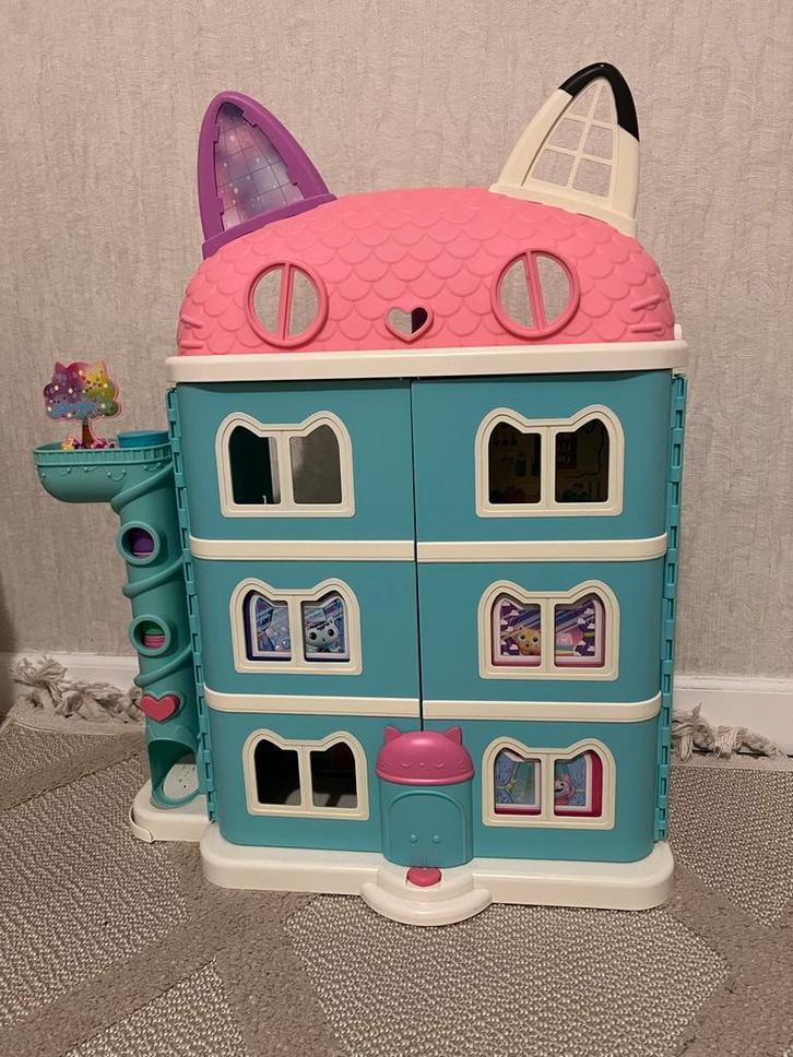 Gabby's Poppenhuis met kamers en Accessoires, Kinderen en Baby's, Speelgoed | Poppenhuizen, Gebruikt, Poppenhuis, Ophalen