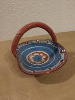 Aardewerk schaaltje/mandje met blauw en bruin glazuur, Ophalen of Verzenden
