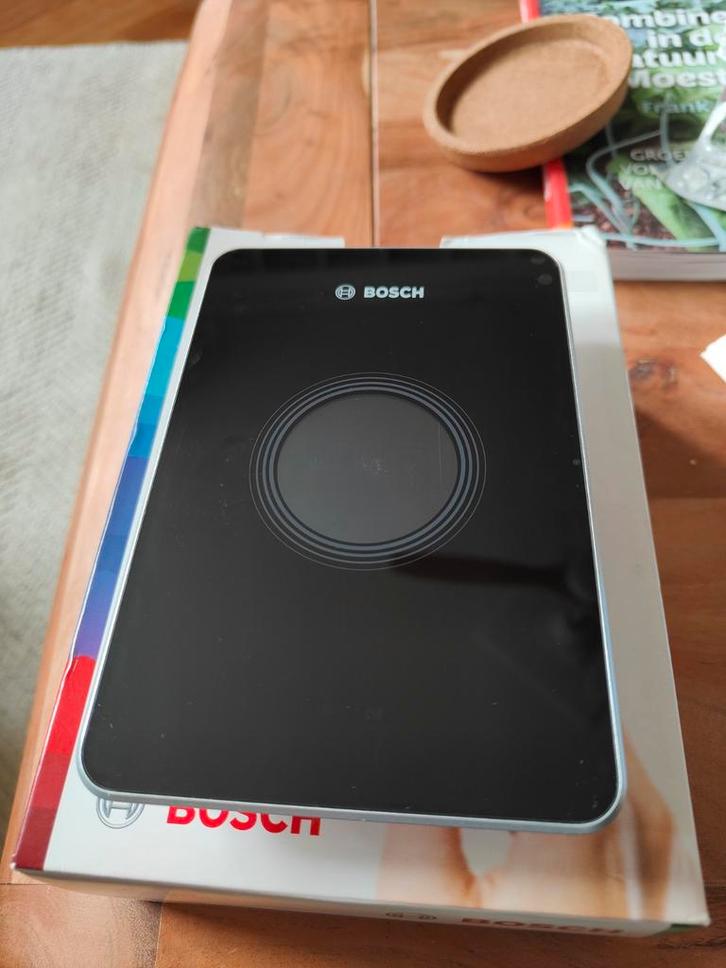 Bosch EasyControl CT200B Slimme Thermostaat, Doe-het-zelf en Verbouw, Thermostaten, Nieuw, Slimme thermostaat, Ophalen of Verzenden