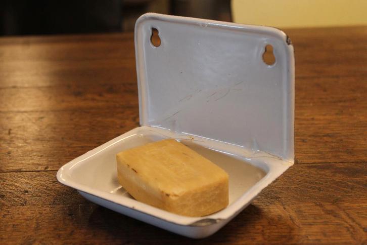 Brocante - Nostalgisch zeepbakje, emaille!, Antiek en Kunst, Antiek | Emaille, Ophalen of Verzenden