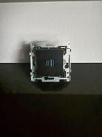 Niko stopcontacten usb-c usb-a, Ophalen of Verzenden, Stopcontact