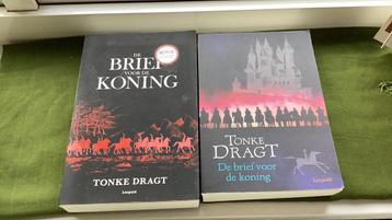 Tonke Dragt - 2x De brief voor de koning. Paperback beschikbaar voor biedingen