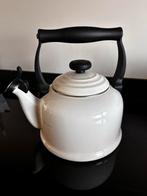 Le Creuset Fluitketel Crème - 2.1 Liter, Huis en Inrichting, Keuken | Keukenbenodigdheden, Ophalen, Zo goed als nieuw