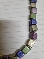 halsketting blauw groen paars geel steentjes, Ophalen of Verzenden, 'T Olde Gre-j, Info@toldegrej.nl, Endepoelstraat 20f Didam
