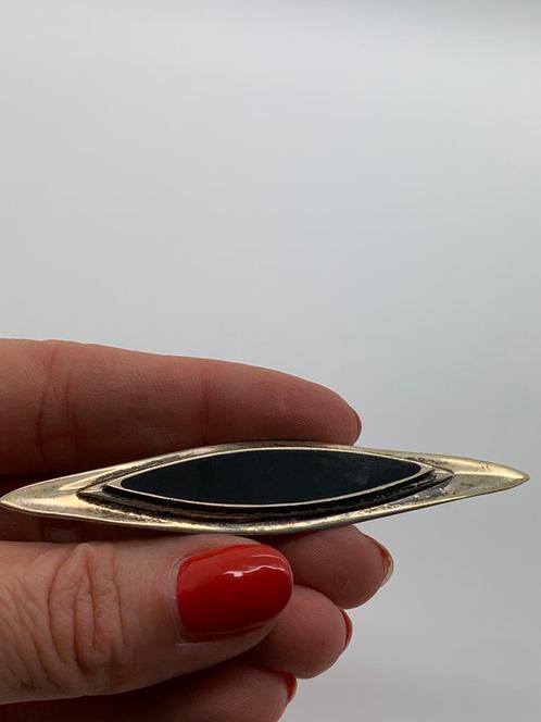 T404 Prachtige zilberem onyx broche, Sieraden, Tassen en Uiterlijk, Broches, Zilver, Zilver, 7 tot 10 cm, Met edelsteen, Ophalen of Verzenden