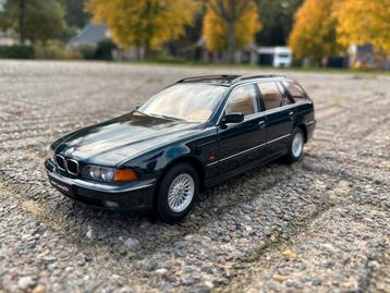 Triple9 BMW 5-serie touring groen E39 1:18 beschikbaar voor biedingen