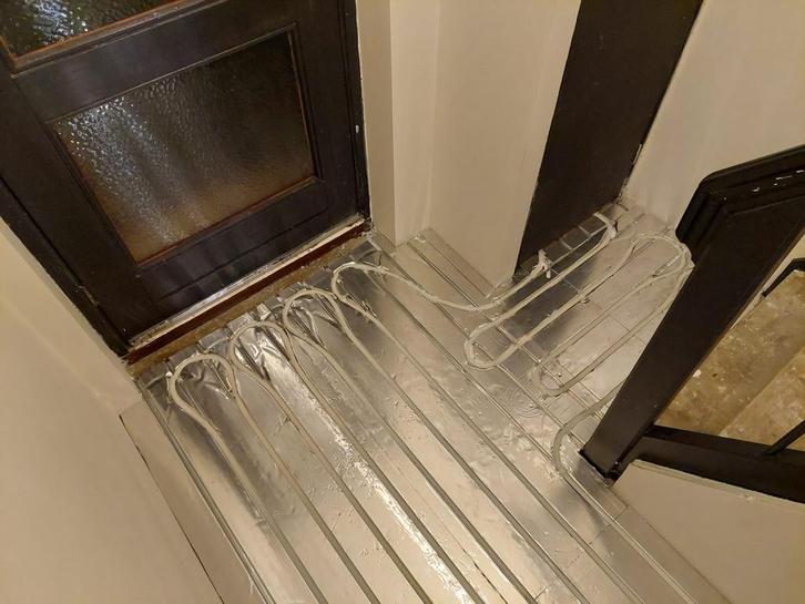 vloerverwarming op houten vloer nu mogelijk 25 mm hoog, Huis en Inrichting, Stoffering | Vloerbedekking, Nieuw, Parket, Overige kleuren