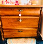 Stevig riken hout ladekast kastje dressoir 3 lades, Huis en Inrichting, Kasten | Ladekasten, Ophalen, Eikenhout, 50 tot 100 cm