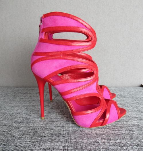 Alexander McQueen nieuwe sandaal booties in roze/rood, 37, Kleding | Dames, Schoenen, Nieuw, Sandalen of Muiltjes, Roze, Verzenden