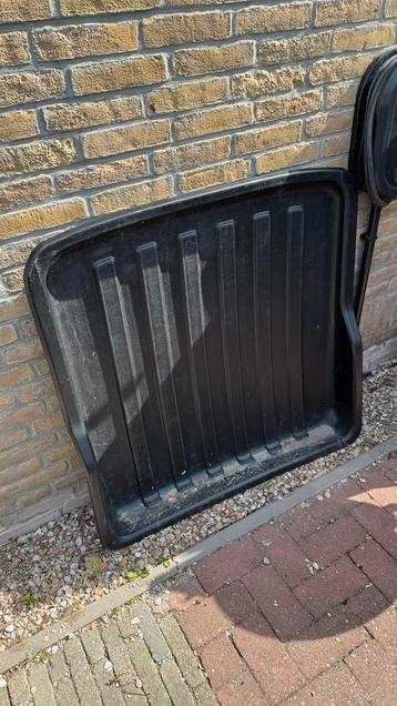 Audi A4 Avant B19 Kofferbakschaal beschikbaar voor biedingen