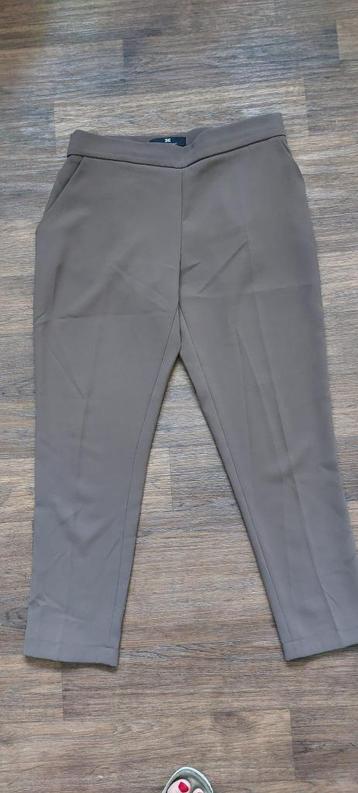 7/8 broek in maat M van Elisabetta Franchi beschikbaar voor biedingen