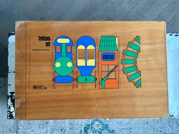 Houten treinbaan set Rolf beschikbaar voor biedingen
