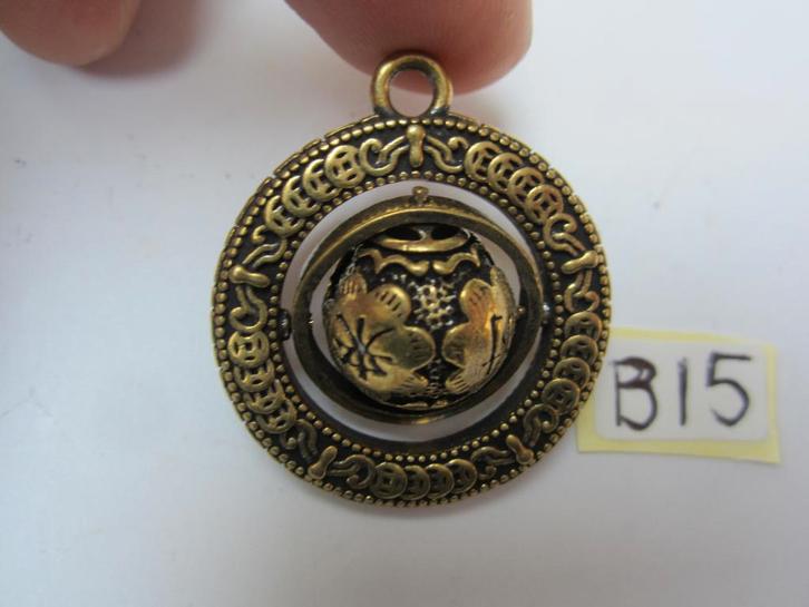 Oude chinees /chinese bronze hangers B15, Sieraden, Tassen en Uiterlijk, Kettinghangers, Gebruikt, Overige materialen, Goud, Ophalen of Verzenden