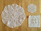 Brocante vintage gehaakte & hardanger kleedje wit 25 & 10 cm, Ophalen of Verzenden
