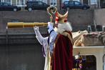 Sinterklaas ontmoeten op de intochtboot van Heusden, Ophalen, Nieuw