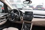 BMW 2-serie Active Tourer 218i High Executive | Trekhaak | C, Auto's, BMW, Gebruikt, Euro 6, Blauw, 3 cilinders