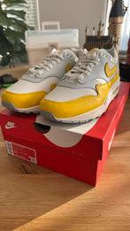 Nike air max 1 tour yellow, Kleding | Heren, Schoenen, Ophalen of Verzenden, Nieuw, Overige kleuren