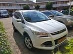 Ford Kuga 1.5 Titanium elec. pano dak/leder/ top staat..., Auto's, 1498 cc, Zwart, 4 cilinders, 2000 kg
