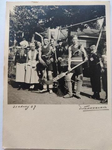 D699 Dordt Fotokaart Oranjepark Koninginnedag 1937 beschikbaar voor biedingen