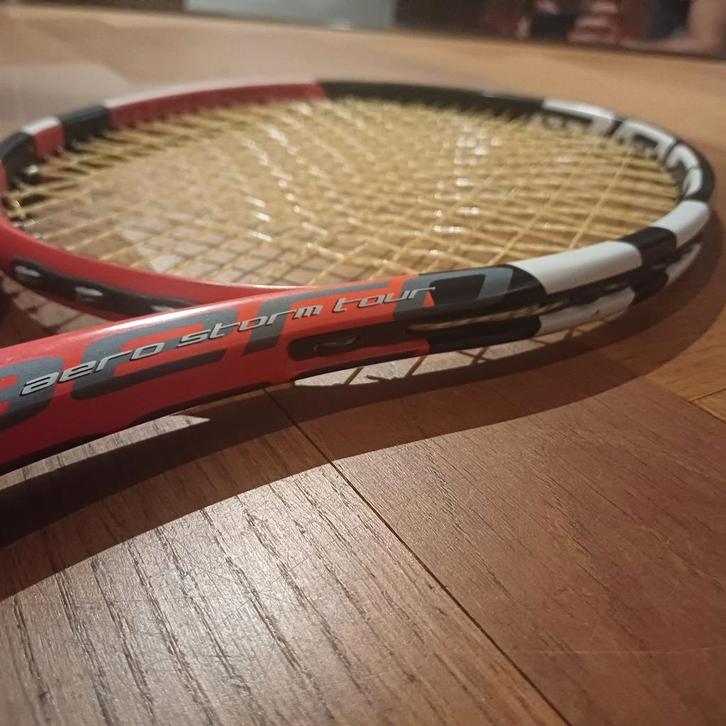 Babolat Aero Storm Tour Tennisracket - Gripmaat 1, Sport en Fitness, Tennis, Gebruikt, Racket, Babolat, L1, Ophalen of Verzenden