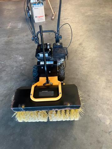 Veegmachine Lumag beschikbaar voor biedingen