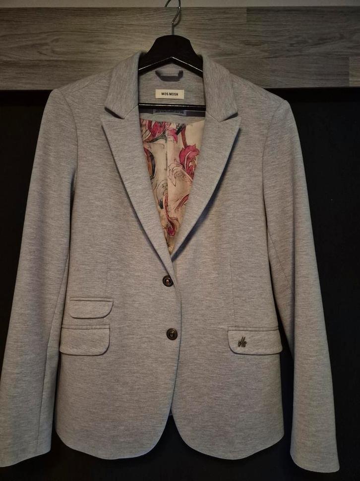 Mos Mosh Blake Jersey Colbert mt. 40, Kleding | Dames, Jasjes, Kostuums en Pakken, Zo goed als nieuw, Maat 38/40 (M), Grijs, Ophalen
