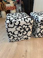 Leuke poef 2 stuks, Ophalen of Verzenden, Rond, 50 tot 75 cm, Minder dan 50 cm