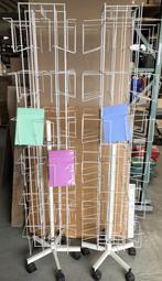 2 Draairekken – A5 formaat 40cm breed en 170cm hoog, Ophalen, Met wielen, Gebruikt