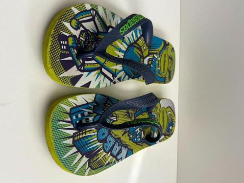 Stevige Havaianas met stoere print! Maat: 33 34 Reserve slip, Kinderen en Baby's, Kinderkleding | Schoenen en Sokken, Zo goed als nieuw