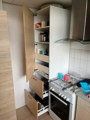 Keukenkast wit met berken deur en lades - 60x62x227