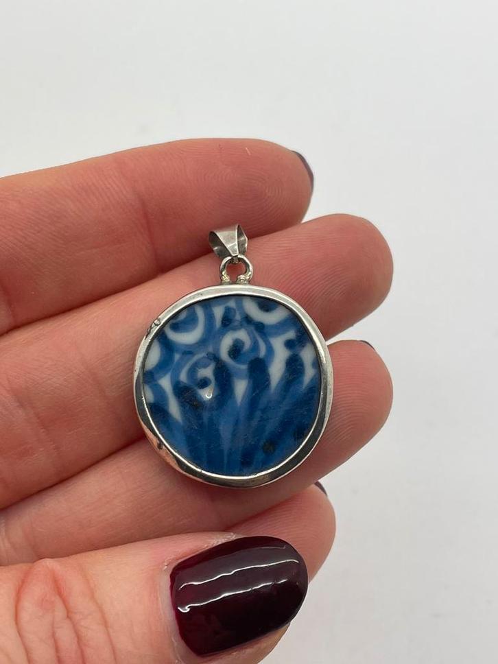 B225 Prachtige zilveren hanger porselein, Sieraden, Tassen en Uiterlijk, Kettinghangers, Zilver, Zilver, Overige voorstellingen