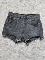Levi’s short 501, Kleding | Dames, Ophalen of Verzenden, Zo goed als nieuw, W27 (confectie 34) of kleiner, Levi’s