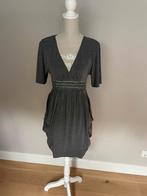 Jurk grijs Glitz & Glam, Kleding | Dames, Ophalen, Zo goed als nieuw, Maat 34 (XS) of kleiner, Grijs