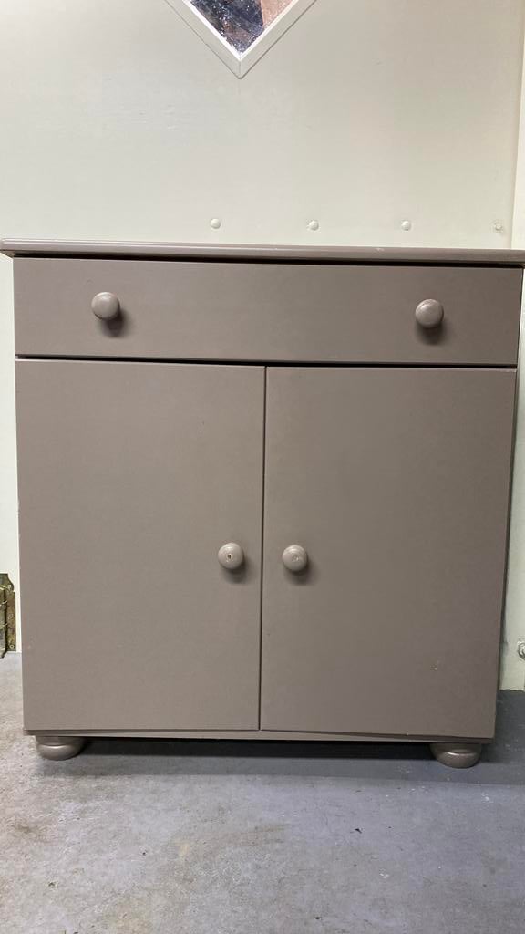 Geschilderde grenen kast, Ophalen, Gebruikt