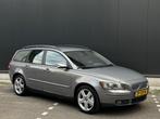 Volvo V50 2.5 T5 Elan AUTOMAAT LEDER/MEMORY/TREKHAAK/STOELVE, Zwart, 700 kg, 2521 cc, Stoelverwarming