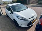 Ford Fiesta 1.25 44KW 3DR 2009 Wit, Origineel Nederlands, Te koop, 5 stoelen, 60 pk