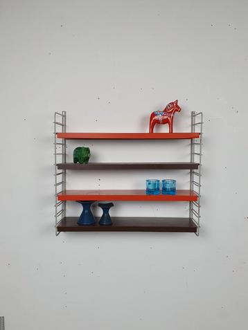 Vintage retro metalen wandrekjes jaren 50 60 beschikbaar voor biedingen