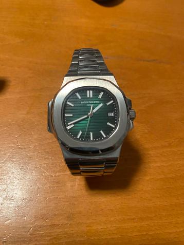 Patek Philippe Nautilus AAA automaat beschikbaar voor biedingen