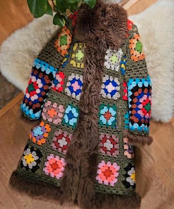 Vintage Afghaanse lammy shearling granny square jas gehaakt  beschikbaar voor biedingen