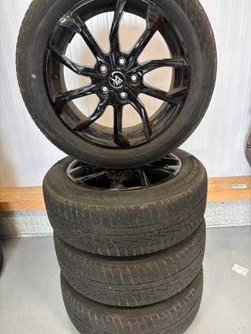 Mazda CX-30 CX-5 CX-9 Huyndai Tucson Winterbanden 205/60/17 beschikbaar voor biedingen