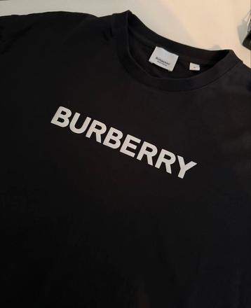Burberry T-shirt - Zwart met Logo beschikbaar voor biedingen