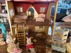 Sylvanian huis en veel toebehoren, Ophalen of Verzenden, Zo goed als nieuw, Poppenhuis
