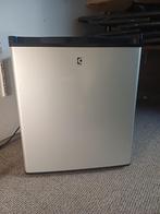 Candor Mini Koelkast - Compact en Handig!, Witgoed en Apparatuur, Ophalen, Minder dan 75 liter, Zonder vriesvak, Gebruikt
