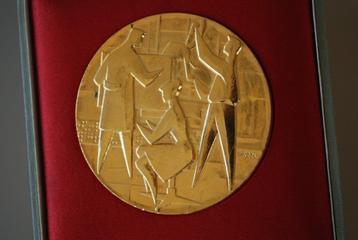 Sociaal Medaille van DÉNES VINCZE (1914-1972) beschikbaar voor biedingen