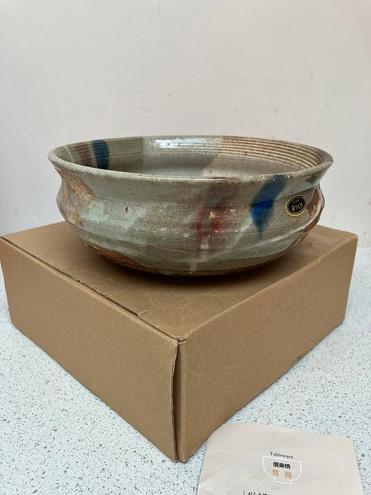 Schitterende Japanse aardewerken schaal, Antiek en Kunst, Antiek | Schalen, Ophalen of Verzenden