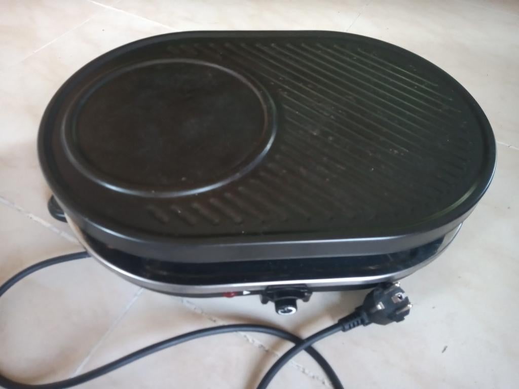 Raclette of gourmetset voor 8 personen en tafelgrill, Huis en Inrichting, Ophalen of Verzenden, Overige typen