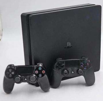 PS4 Slim 500GB + 2 Controllers en Fifa 22 beschikbaar voor biedingen