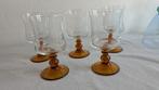 Franse Retro Vintage glazen op amberkleurige voet, Verzamelen, Glas en Borrelglaasjes, Ophalen of Verzenden, Zo goed als nieuw